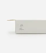 Pinza para el pelo con forma de flor color turquesa iridiscente. Incluye caja de regalo.