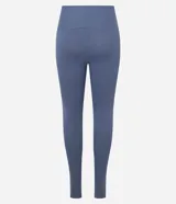 Calza deportiva larga de microfibra color celeste, sin costuras en la entrepierna y con fruncido en la cintura.