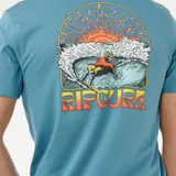 Remera celeste con estampado en el pecho del logo de Rip Curl y un diseño de sol con olas.