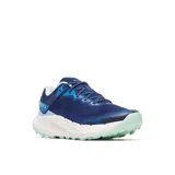 Championes de trail running Merrell modelo Nova 4, color azul con detalles en celeste y suela blanca. Presentan un diseño técnico con malla transpirable, refuerzos laterales y sistema de cordones.