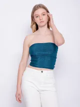 Top strapless color azul petróleo brillante.