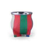 Mate de cerámica con boquilla de metal, estilo torpedo y diseño con franjas verticales de colores rojo, verde y blanco.