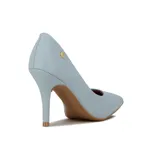 Zapato de tacón alto Vizzano, color verde oliva, con punta fina y detalle de logo dorado en el lateral.