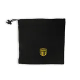 Cuello polar negro con cordón ajustable y escudo del Club Atlético Peñarol bordado en amarillo.