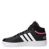 Championes Adidas modelo Hoops 3.0 Mid de corte medio, color negro con las icónicas tres tiras laterales en blanco. Presenta detalles en color rosado en el cuello, lengüeta y suela, con cordones negros y suela de goma blanca.