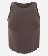 Musculosa marrón de ribana con efecto lavado, cuello redondo y bajo asimétrico.