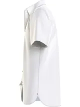 Camisa blanca de manga corta confeccionada en popelín de puro algodón, con cuello abotonado, corte regular y logo de Tommy Hilfiger bordado en el pecho.