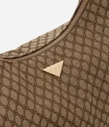 Cartera hobo grande marca Satinato, confeccionada en poliuretano con textura geométrica en tonos tostado y marrón. Cuenta con asas de hombro combinadas de material sintético y cadenas metálicas doradas, y placa frontal con el logo grabado.