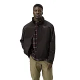 Campera softshell negra con forro de micropolar, diseñada con tecnología Storm Blocker para protección contra el viento y el agua. Presenta cierre frontal, bolsillo en el pecho con cierre, ribetes reflectantes, codos articulados con refuerzos y puños ajustables.