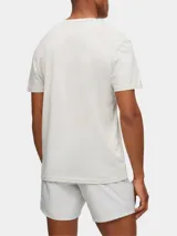 Remera de manga corta color verde oliva con el logo "BOSS" estampado en blanco en el pecho.