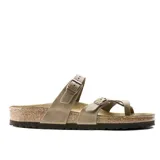 Sandalias Birkenstock Mayari en color marrón tabaco, con diseño de tiras cruzadas y separación para el dedo, equipadas con dos hebillas metálicas ajustables. Cuentan con plantilla anatómica de corcho y suela de EVA.