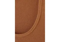 Top de punto fino color marrón, con escote redondo y diseño sin mangas.