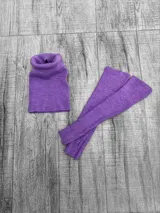 Set de cuello alto y mangas largas color beige, tejido en lana merino.