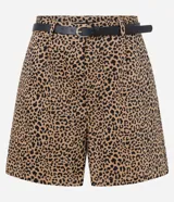 Short de sastrería con estampa de leopardo, trabillas en la cintura, cinturón estrecho con hebilla metalizada y pliegues.