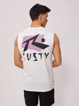Musculosa blanca con estampado del logo de Rusty en el frente y la espalda, corte holgado.