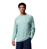 Remera deportiva de manga larga Columbia Terminal Tackle, color verde menta, con tecnología Omni-Shade y Omni-Wick. Presenta mangas raglán y logo de la marca estampado en el pecho y en la manga izquierda.