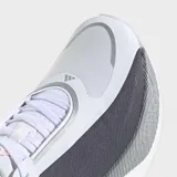 Championes de running Adidas Hyperboost Edge, color blanco con detalles en gris y negro, con diseño de suela gruesa y amortiguación avanzada.