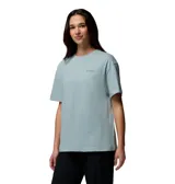 Remera oversize de Columbia para mujer, color azul, de corte holgado, mangas cortas y cuello redondo acanalado, con pequeño logo impreso en el pecho.