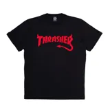 Remera de algodón negra con cuello redondo y mangas cortas. Presenta el logo de Thrasher estampado en el frente en color rojo con diseño de cuernos y cola de diablo.