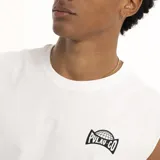 Musculosa blanca de algodón con logo estampado en el pecho.