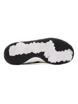 Championes de básquetbol Under Armour modelo Jet 25, con diseño de materiales mixtos en colores blanco, negro y amarillo. Presentan cuello acolchado para mayor sujeción, entresuela Micro G® para amortiguación reactiva y suela de goma resistente para tracción en cancha.