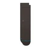 Pack de tres pares de medias de caña media Stance, modelo Icon. Incluye un par negro, un par azul marino y un par blanco. Presentan tejido acanalado en la parte superior, logo bordado sutil en el lateral y detalle de marca en la puntera.