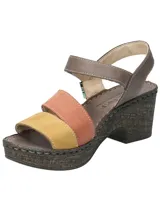 Sandalia de cuero Whitehaven de RKF, con diseño multicolor en tonos marrón, terracota y mostaza. Cuenta con taco bloque efecto madera, plataforma y tira ajustable en el talón.