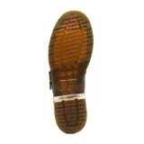 Zapatos Mary Jane Dr. Martens modelo 8065 Black Smooth, fabricados en cuero negro con doble tira ajustable mediante hebillas metálicas doradas, puntera con perforaciones decorativas tipo brogue y suela acolchada con costuras amarillas.
