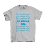Remera de algodón gris con diseño personalizable mediante estampado frontal.