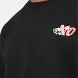 Buzo negro de cuello redondo con estampado de la marca Rivvia en el pecho, en colores verde, blanco y rojo.