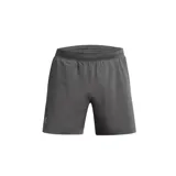 Short deportivo Under Armour Launch de 5 pulgadas para hombre, color gris, con cintura elástica y logo reflectivo en la pierna. Confeccionado en tejido ligero y transpirable con tecnología de secado rápido. Incluye forro interior de malla y bolsillos laterales.