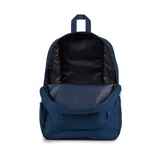 Mochila Jansport azul marino con un compartimento principal grande, bolsillo lateral para botella de agua, bolsillo frontal con cremallera, tirantes acolchados y panel trasero acolchado.