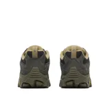 Championes de senderismo Merrell modelo Moab 3, color verde oliva con detalles en negro. Confeccionados en gamuza y malla transpirable, cuentan con suela Vibram de alta tracción y amortiguación en el talón.