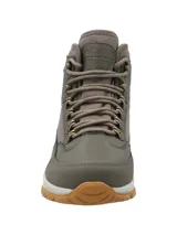 Botín de trekking RKF modelo Scafell, color verde, confeccionado en cuero y poliéster, con tecnología DryTech y suela Vibram. Cuenta con ajuste de cordones, detalles en tono marrón y suela de goma con tracción.