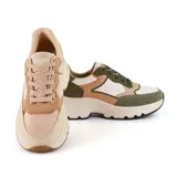 Championes urbanos Korium Krissin de color beige con detalles en marrón claro.