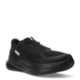 Championes Puma Max Stride Lite Ls Sliptech de color negro, diseñados para running y uso diario. Cuenta con capellada de malla transpirable, entresuela PUMALITE para amortiguación liviana, suela ProTread y tecnología Sliptech para facilitar el calce. Incluye el logo de la marca en blanco en el lateral y la lengüeta.