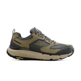 Championes Skechers Relaxed Fit D'Lux Pro, color verde oliva y gris, con detalles en naranja. Capellada de malla y cuero, plantilla Air-Cooled Memory Foam y suela Goodyear antideslizante.