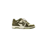 Championes de diseño urbano Off-White modelo Out Of Office, en color verde militar y blanco, confeccionados en cuero con inserciones de gamuza, suela de goma con detalles translúcidos y el característico emblema de flecha lateral.