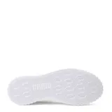 Championes Puma modelo Carina 3.0, de diseño urbano con plataforma. Presentan un acabado en color blanco con detalles metalizados en el logo lateral y la lengüeta.