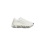 Championes Adidas Megaride color blanco, con diseño técnico y suela translúcida con aberturas características de la línea Megaride.