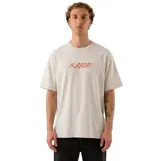 Remera oversize de color blanco hueso con estampa frontal en pixel art de tono rojizo y corte holgado de mangas cortas.