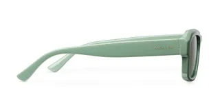 Lentes de sol cuadrados con montura de pasta color verde claro y lentes polarizadas color verde oscuro.