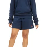 Short deportivo azul marino de felpa francesa, con corte cuadrado y logo de New Balance bordado en rojo en la pierna izquierda.