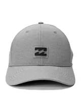 Gorra Billabong color gris con visera curva y parche frontal de goma con el logo de la marca en negro. Confeccionada en tejido texturizado con costuras reforzadas.