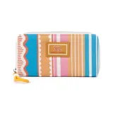 Billetera con cierre, color naranja con diseño de rayas horizontales en tonos celeste, rosa y blanco. Tiene un bolsillo interno con cierre y 13 compartimentos.