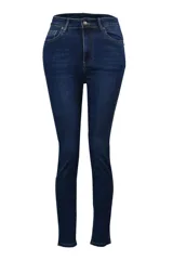 Pantalón jean negro de corte skinny con tiro alto.