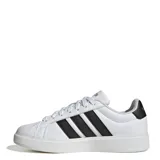 Championes Adidas Streettalk blancos con las tres tiras laterales en negro y logo dorado en la lengüeta.