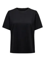 Camiseta negra de manga corta con cuello redondo.