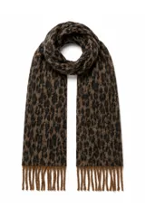 Bufanda con estampado animal print tipo leopardo en tonos marrones y negros, con flecos en los extremos.