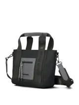 Cartera tipo tote de tamaño pequeño, confeccionada en material sintético color gris oscuro. Presenta doble asa superior con logo de la marca estampado, correa ajustable y desmontable, y un bolsillo frontal con cierre y tirador decorativo.